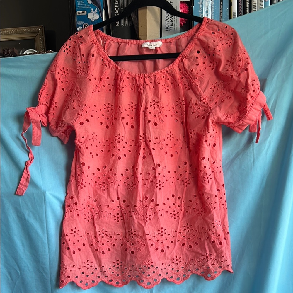 Zoey and LeeloWomen's Coral Eyelet Top size small.